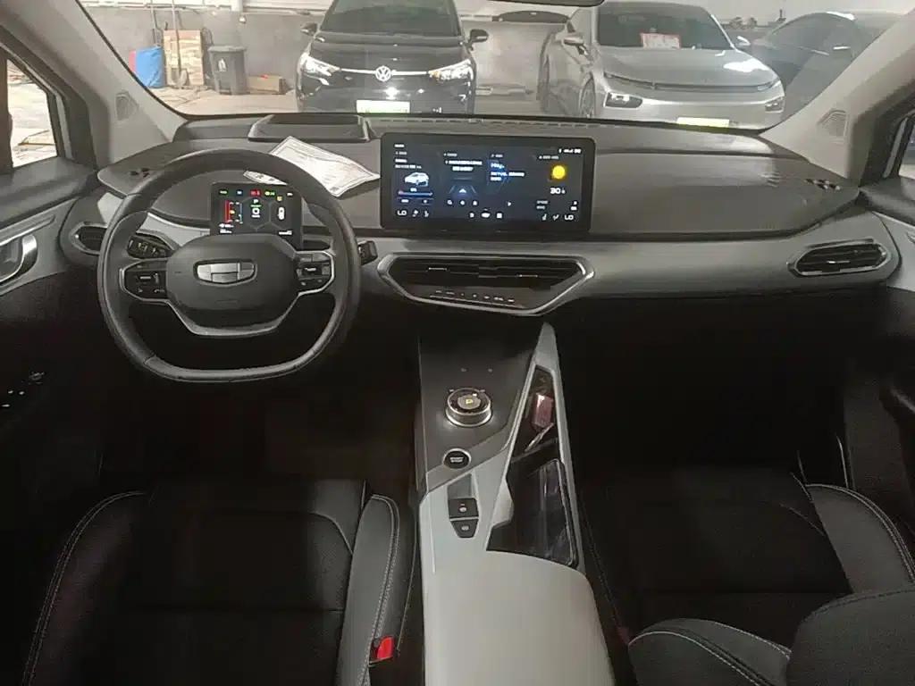 Geely Geometry C 2021 C550 Power Edition — миниатюра 10