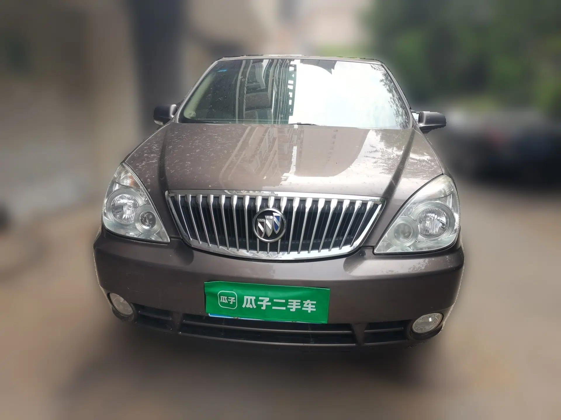 Buick GL8 2014 2.4L Classic Edition — миниатюра 2