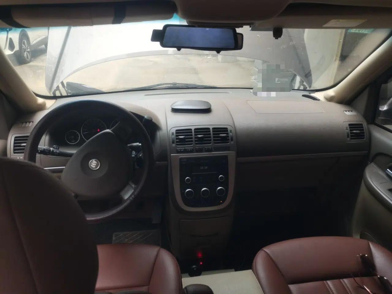 Buick GL8 2014 2.4L Classic Edition — миниатюра 9
