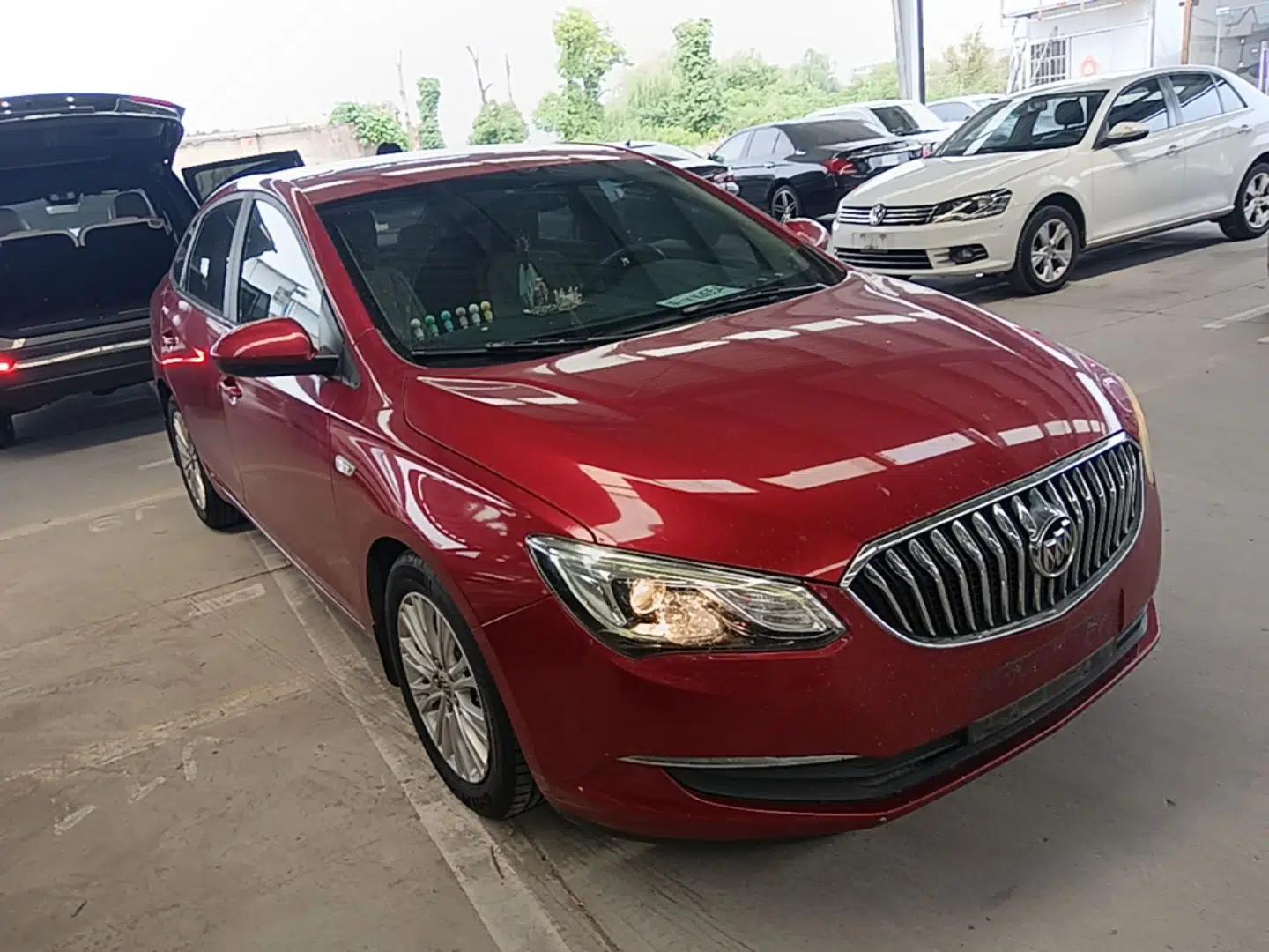 Buick GT 2016 15N Automatic Elite Edition — миниатюра 3