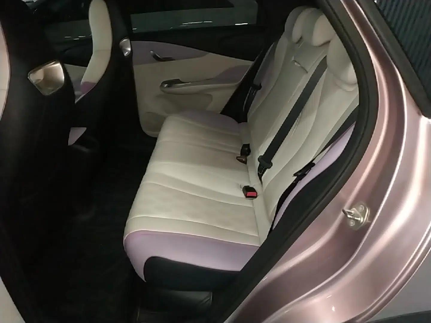 BYD Dolphin 2023 420 km Fashion Edition — миниатюра 20