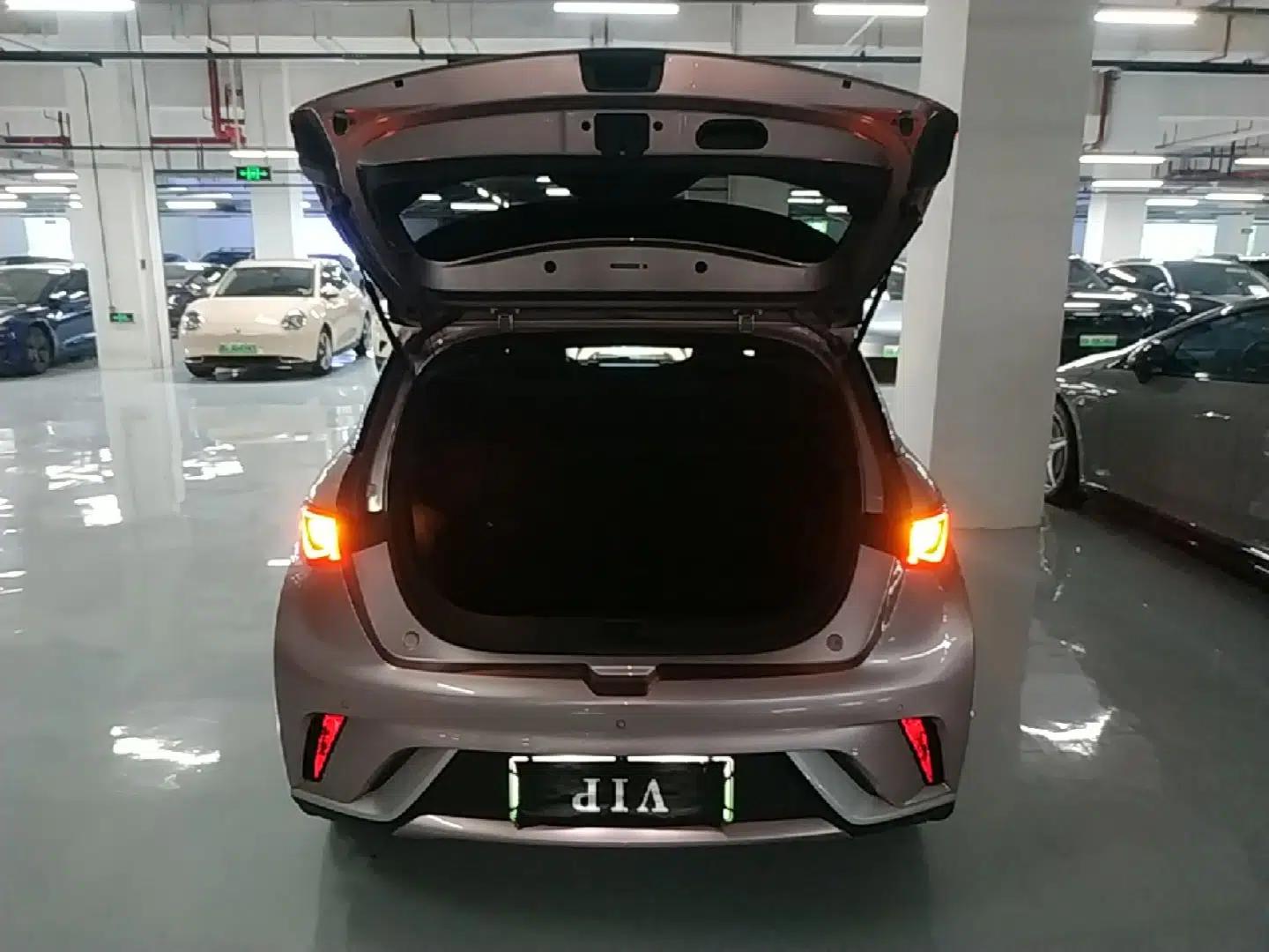 BYD Dolphin 2023 420 km Fashion Edition — миниатюра 22