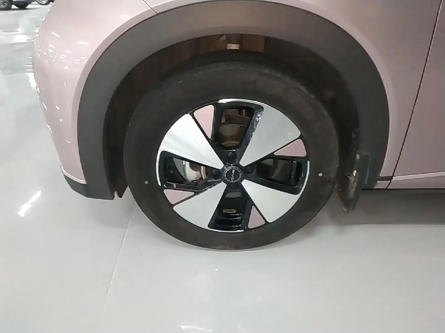 BYD Dolphin 2023 420 km Fashion Edition — миниатюра 10
