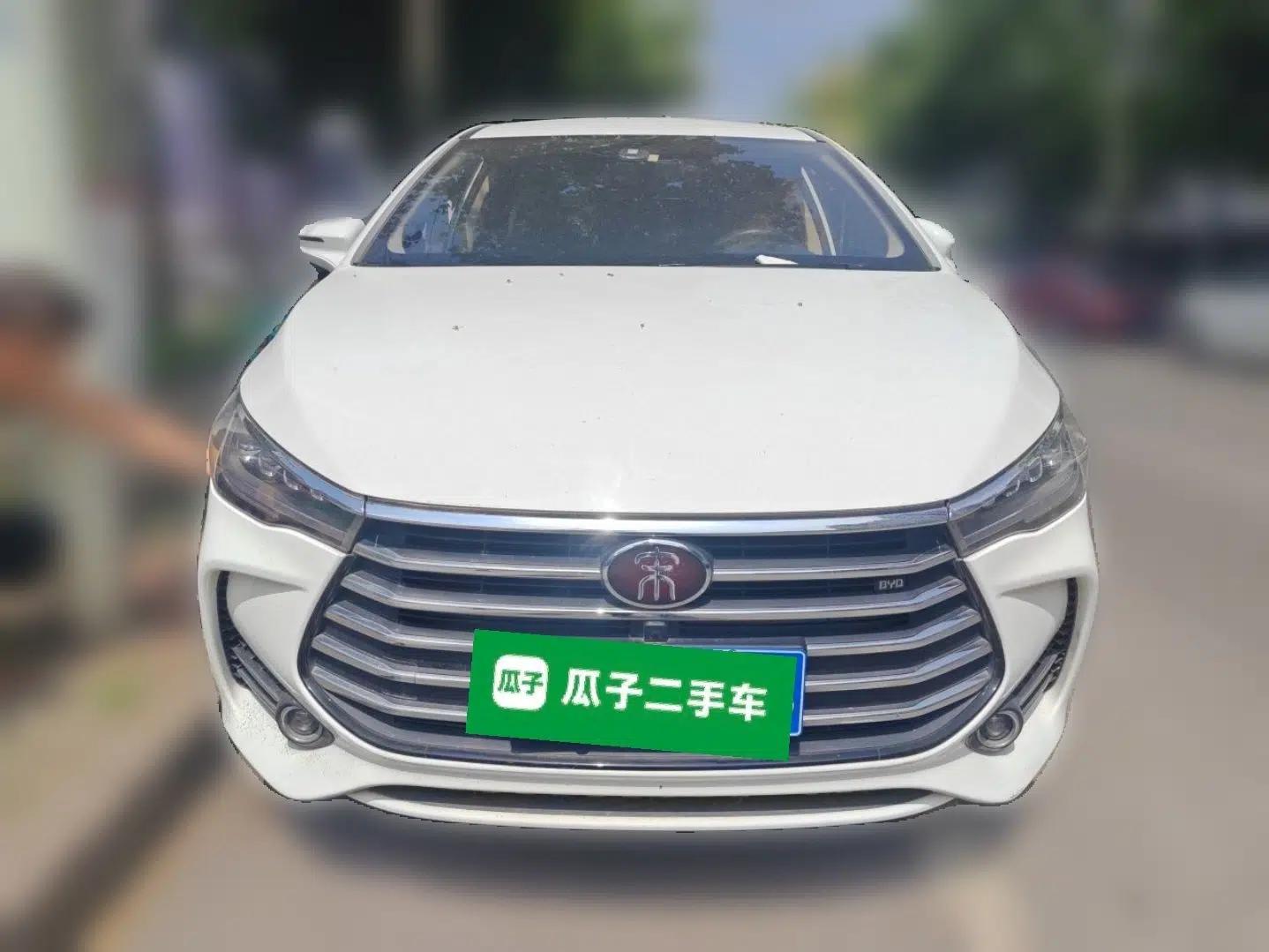 BYD Song MAX 2018 1.5T Manual Smart Connect Luxury 6-Seater — миниатюра 2
