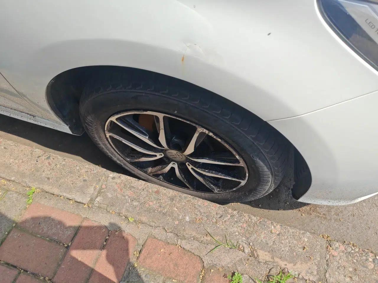 BYD Song MAX 2018 1.5T Manual Smart Connect Luxury 6-Seater — миниатюра 8