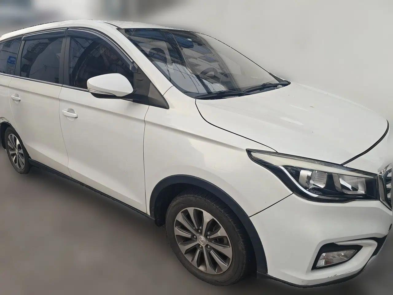 CHANGAN Lingxuan 2017 1.6L Manual Happiness Edition — миниатюра 3
