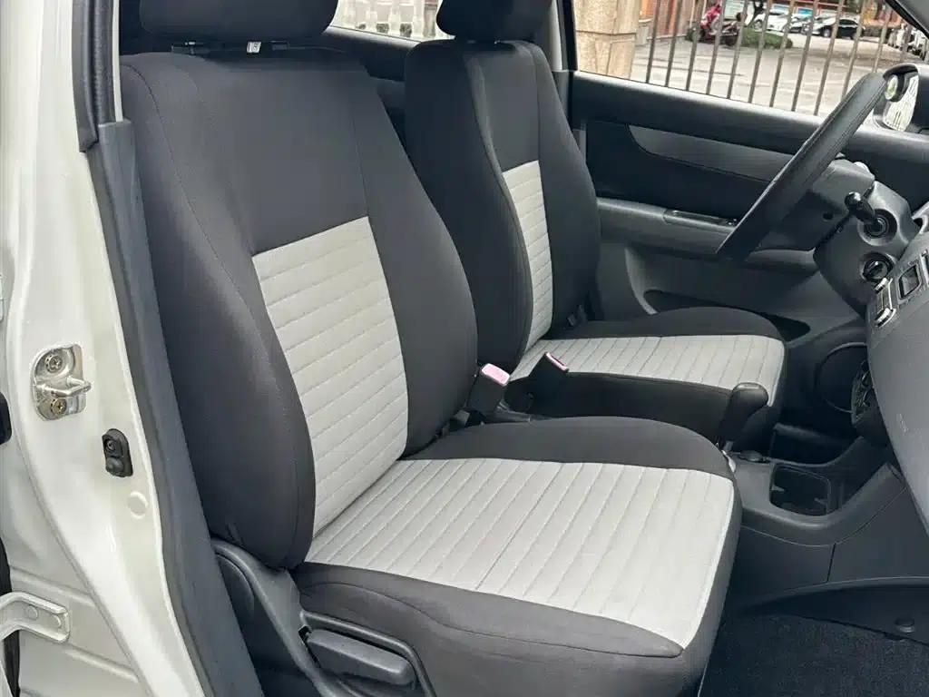 2013 Swift 1.5L Automatic Standard Edition — миниатюра 8