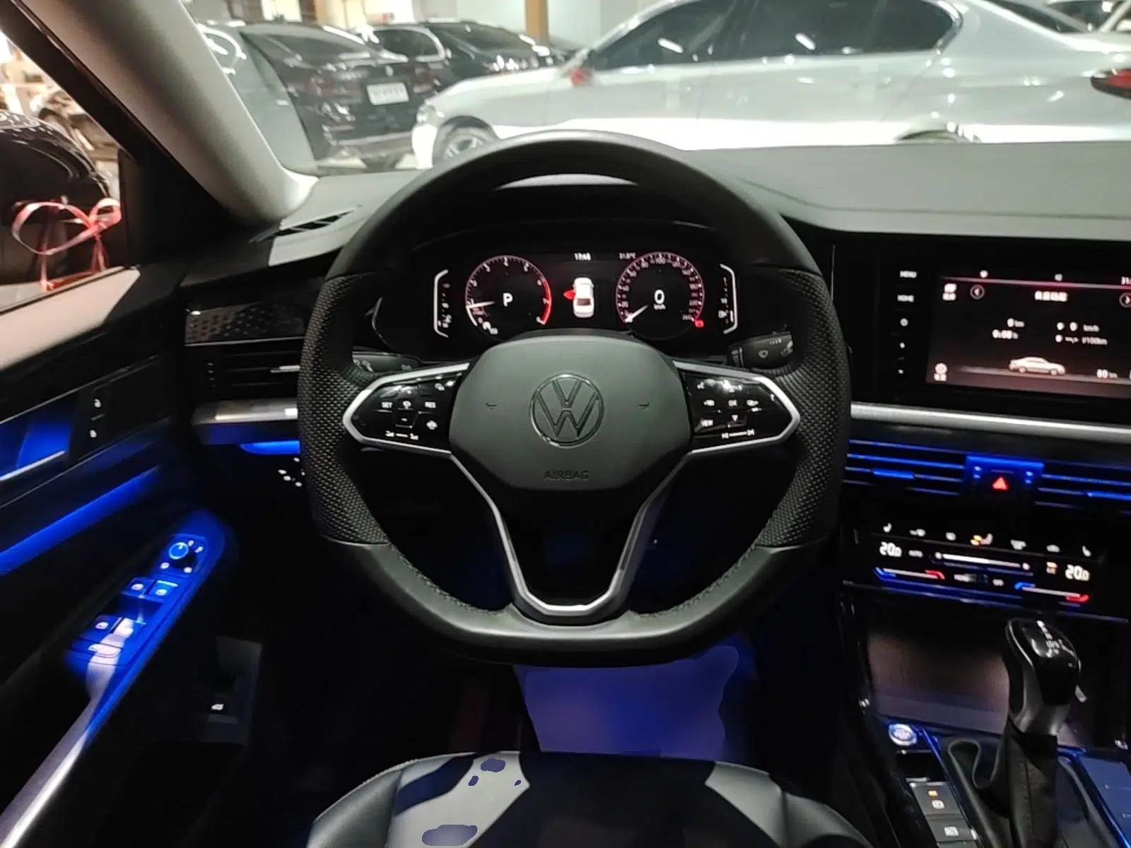 Volkswagen Passat 2023 Revised 330TSI Elite Edition — миниатюра 13