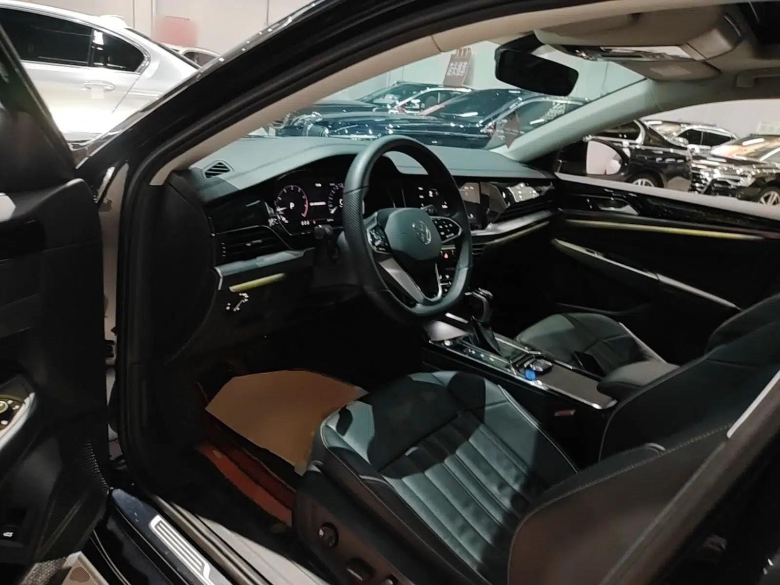 Volkswagen Passat 2023 Revised 330TSI Elite Edition — миниатюра 17