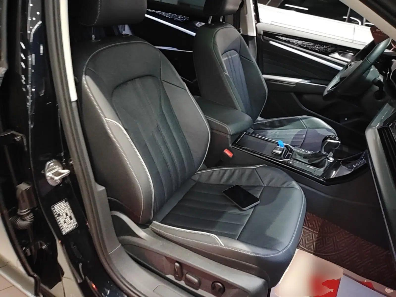 Volkswagen Passat 2023 Revised 330TSI Elite Edition — миниатюра 19