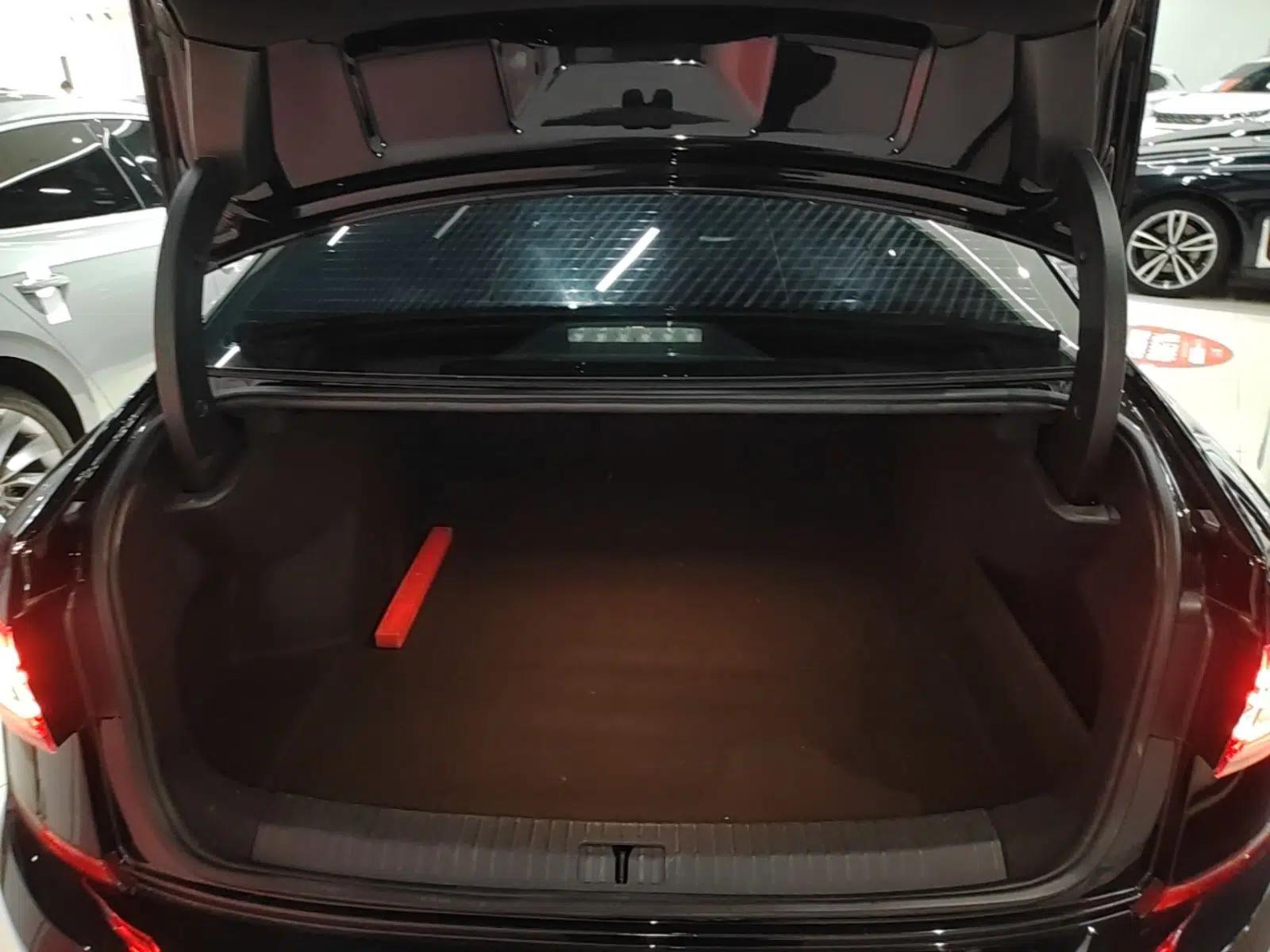 Volkswagen Passat 2023 Revised 330TSI Elite Edition — миниатюра 22