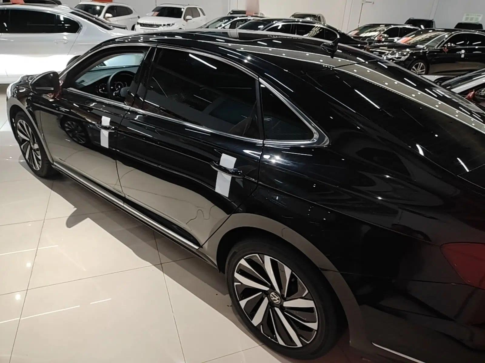 Volkswagen Passat 2023 Revised 330TSI Elite Edition — миниатюра 4