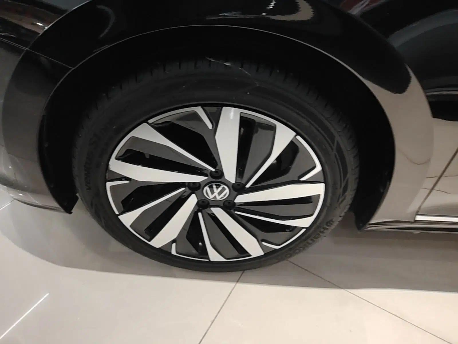 Volkswagen Passat 2023 Revised 330TSI Elite Edition — миниатюра 10