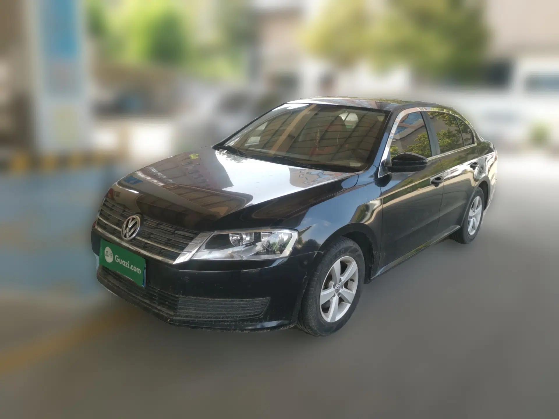 Volkswagen Lavida 2015 1.6L Automatic Fashion Edition — миниатюра 1
