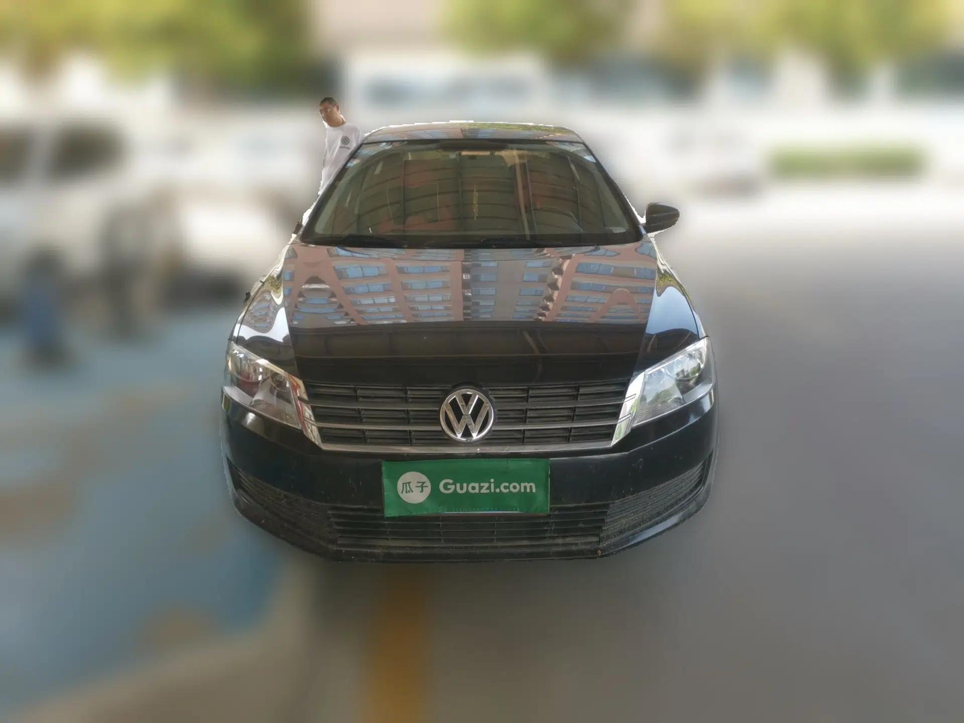 Volkswagen Lavida 2015 1.6L Automatic Fashion Edition — миниатюра 2