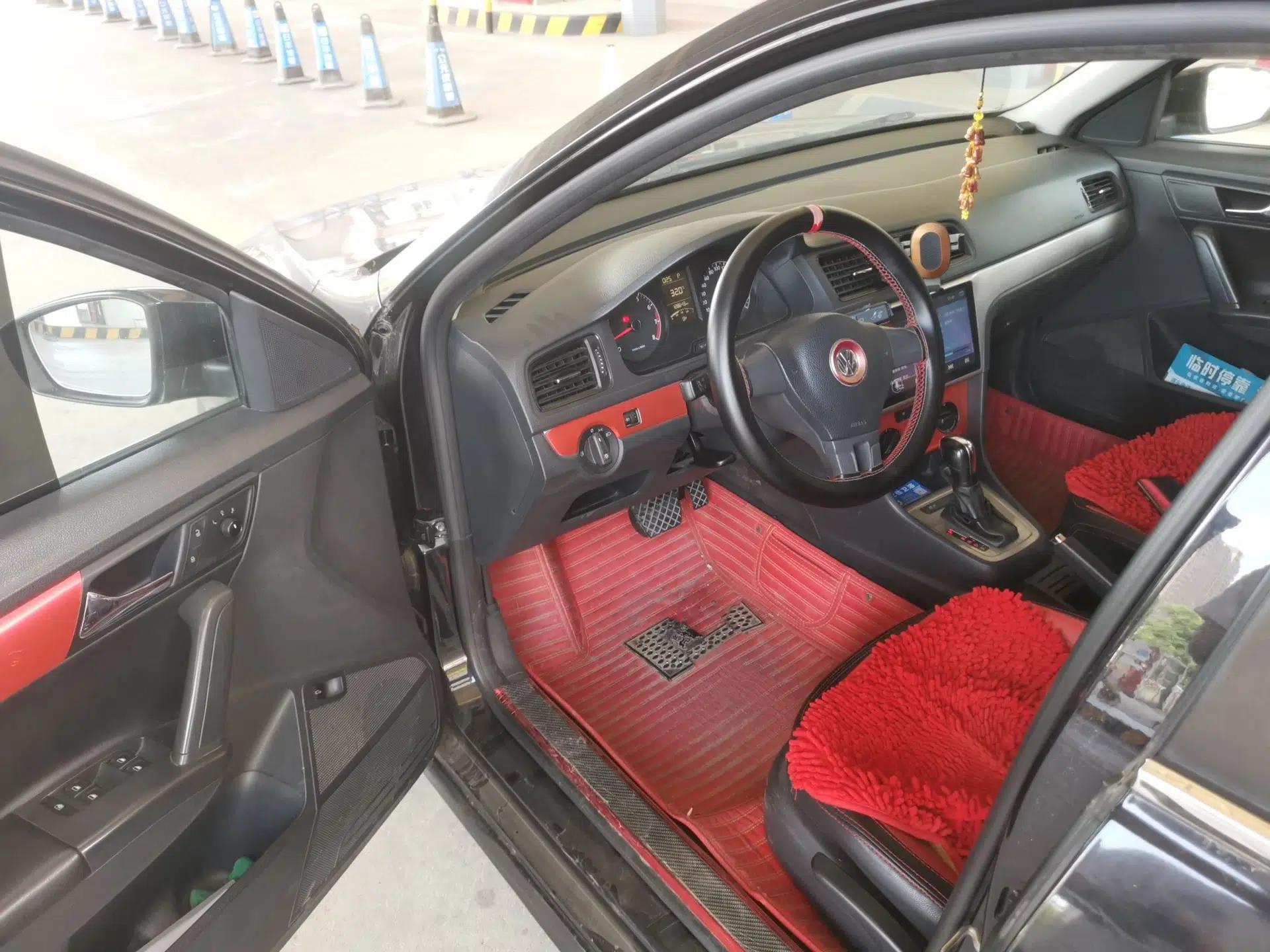 Volkswagen Lavida 2015 1.6L Automatic Fashion Edition — миниатюра 16
