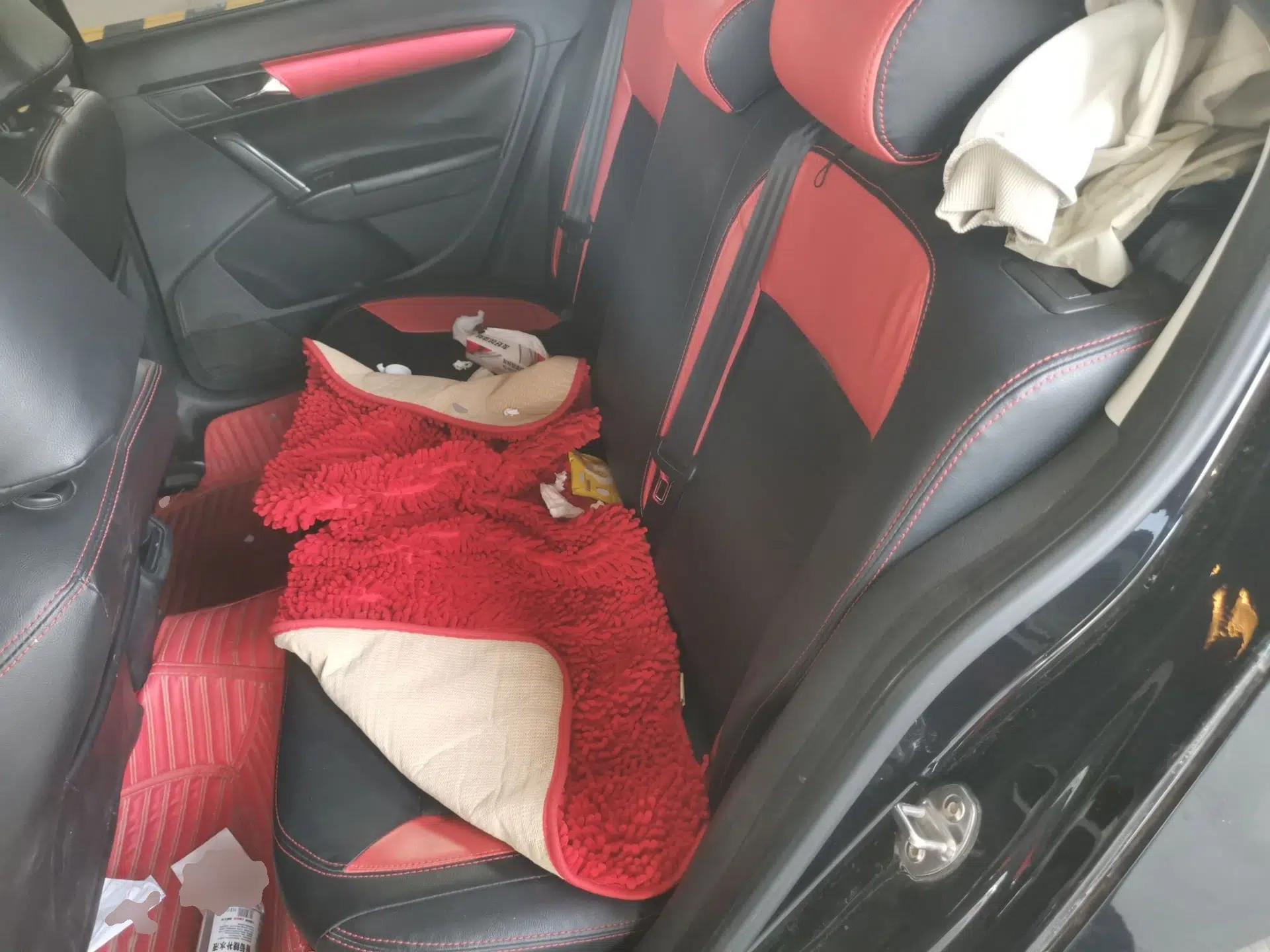 Volkswagen Lavida 2015 1.6L Automatic Fashion Edition — миниатюра 17