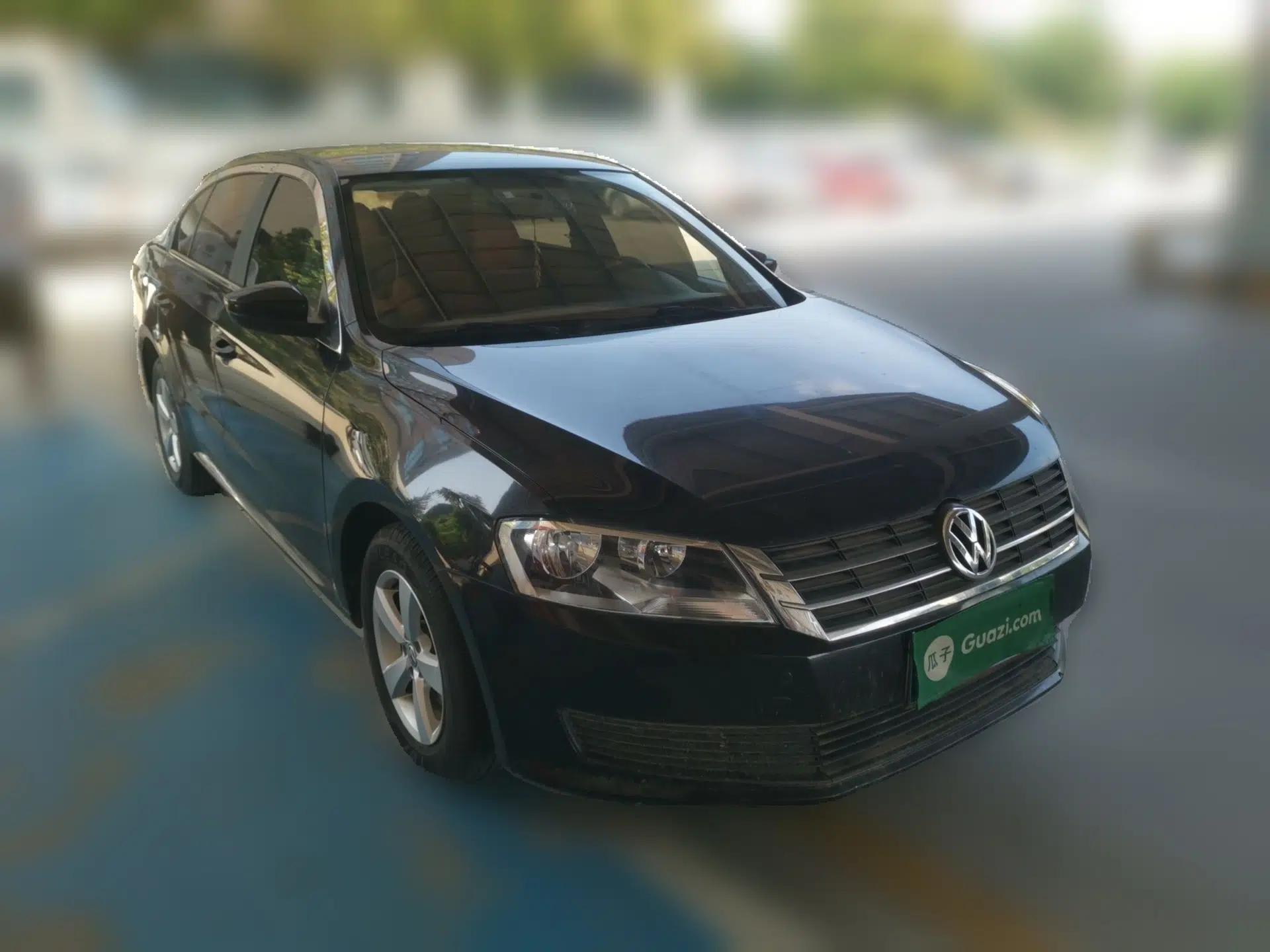 Volkswagen Lavida 2015 1.6L Automatic Fashion Edition — миниатюра 3