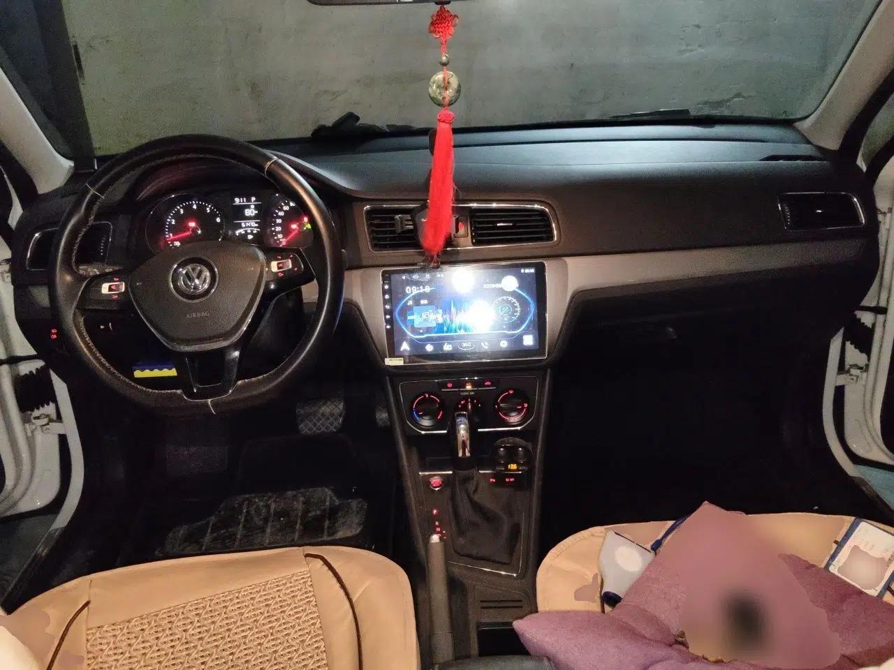 Volkswagen Lavida 2017 1.6L Automatic Comfort Edition — миниатюра 9