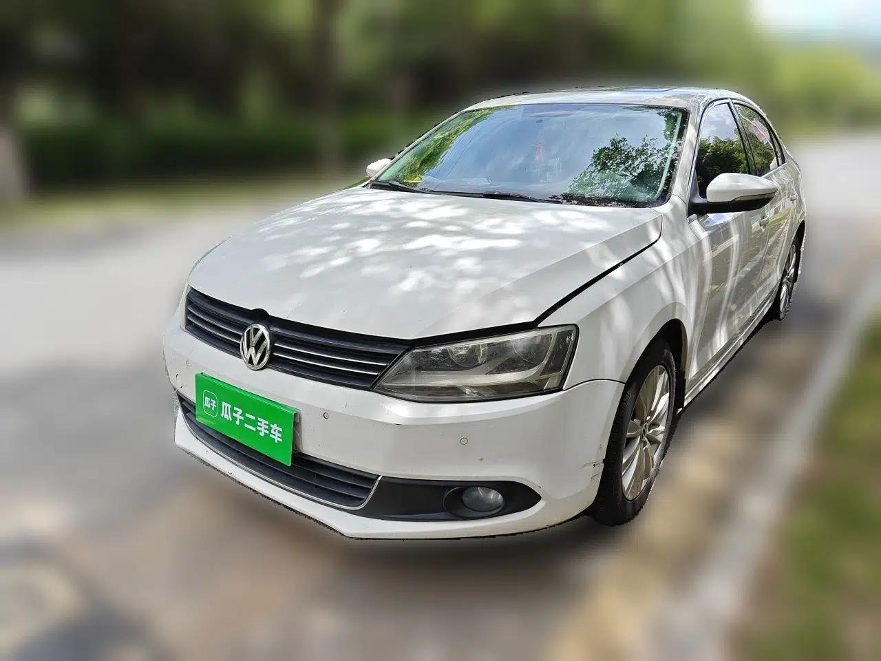 Volkswagen Sagitar 2014 Revised Version 1.4TSI Automatic Luxury Edition — миниатюра 1