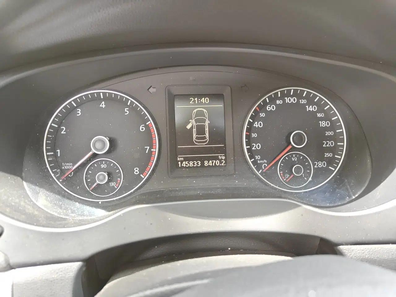 Volkswagen Sagitar 2014 Revised Version 1.4TSI Automatic Luxury Edition — миниатюра 11