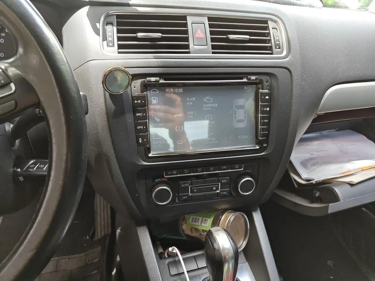 Volkswagen Sagitar 2014 Revised Version 1.4TSI Automatic Luxury Edition — миниатюра 13