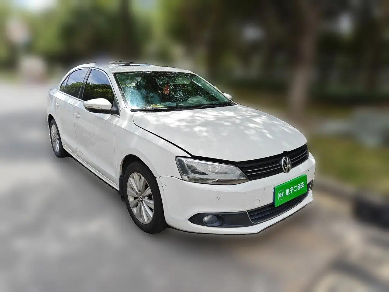 Volkswagen Sagitar 2014 Revised Version 1.4TSI Automatic Luxury Edition — миниатюра 3