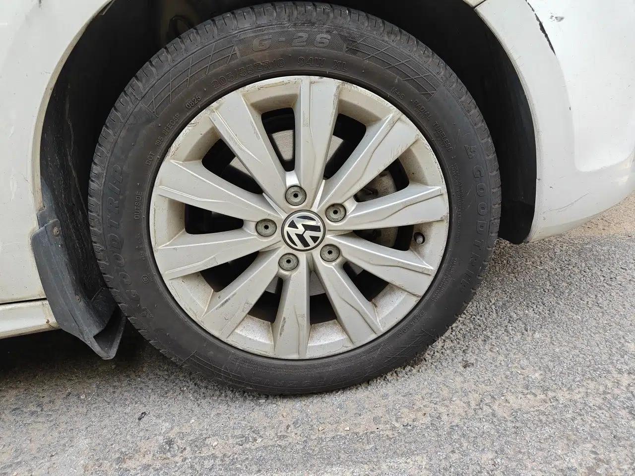 Volkswagen Sagitar 2014 Revised Version 1.4TSI Automatic Luxury Edition — миниатюра 8