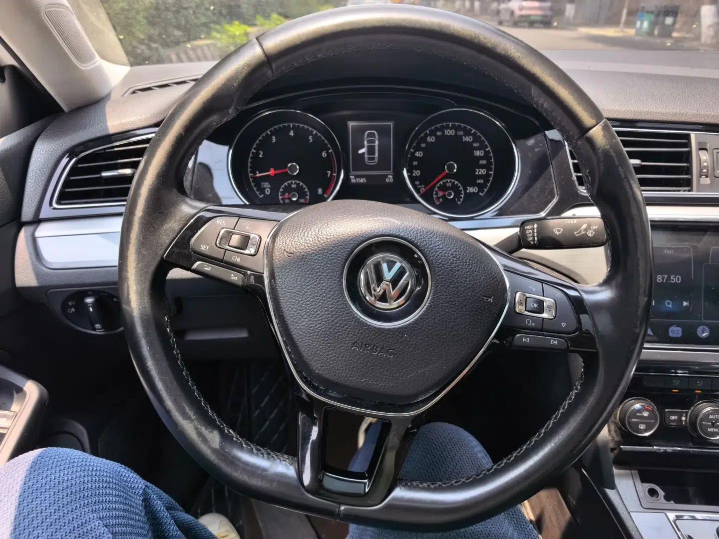 Volkswagen Lamando 2015 280TSI DSG Comfort Edition — миниатюра 10