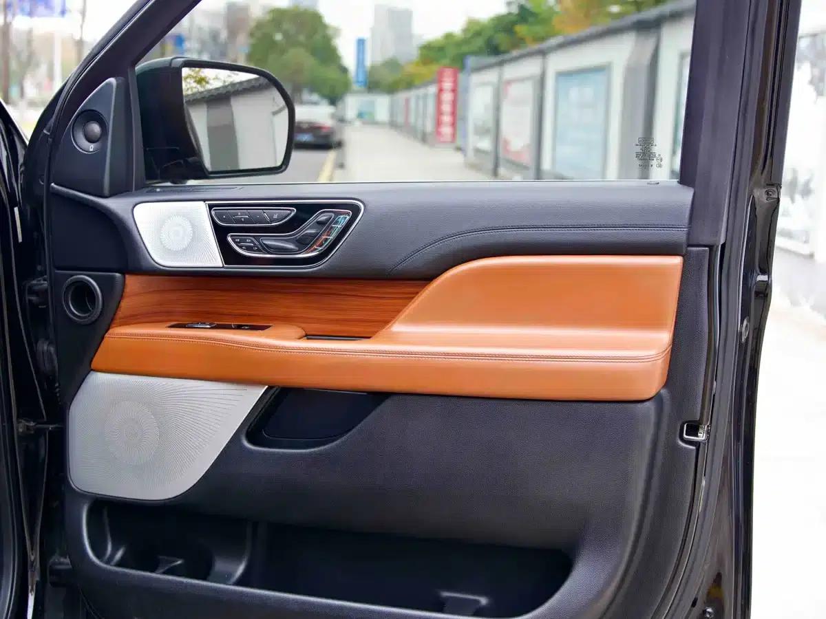 Navigator 2018 3.5T Premium Edition (National V Emission Standard) — миниатюра 13