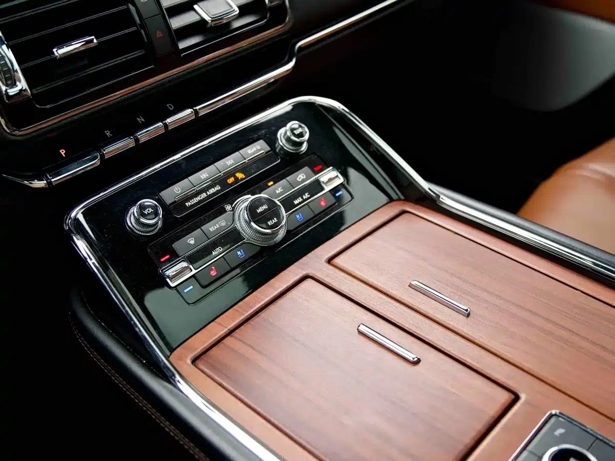 Navigator 2018 3.5T Premium Edition (National V Emission Standard) — миниатюра 10