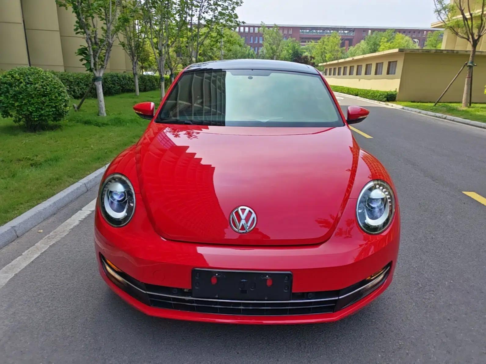 Volkswagen Beetle 2015 180TSI model — миниатюра 2