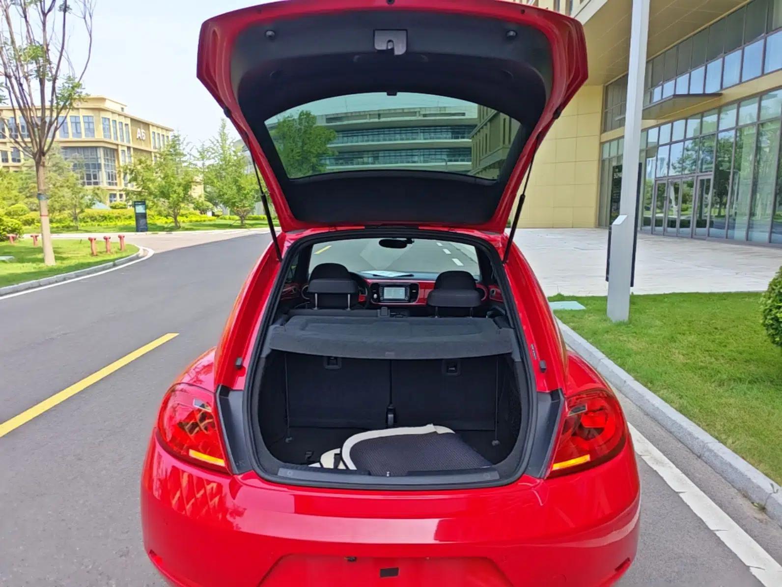 Volkswagen Beetle 2015 180TSI model — миниатюра 22