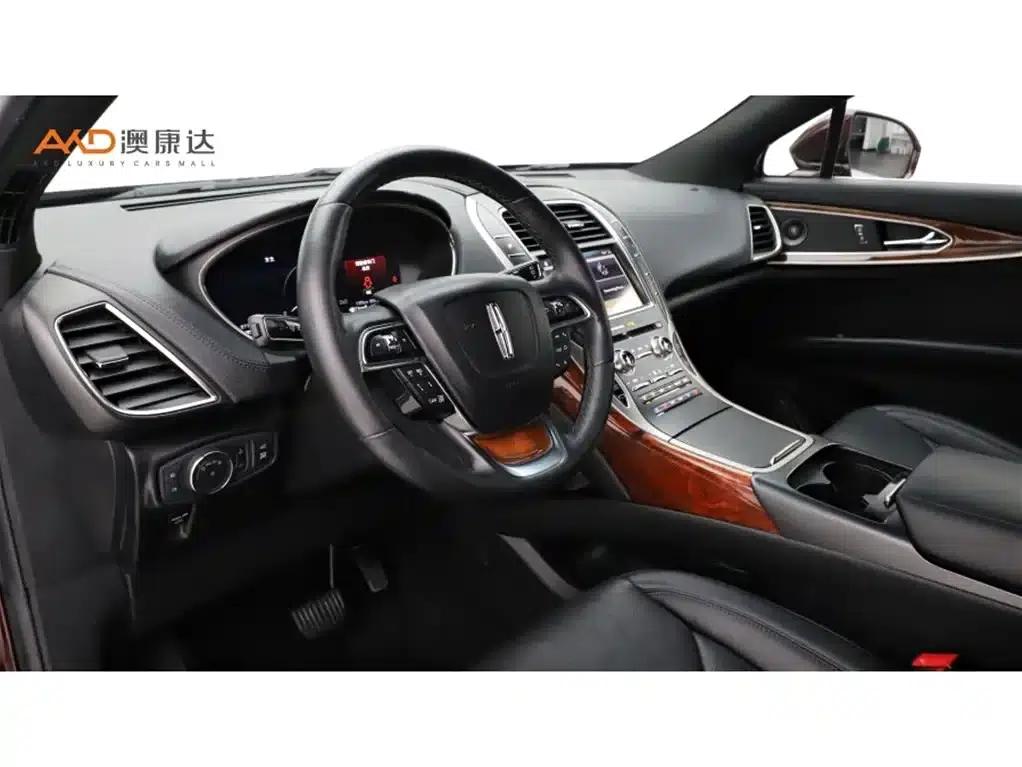 2019 Imported Navigator 2.0T 4WD Premium Edition (China VI Emission Standard) — миниатюра 6