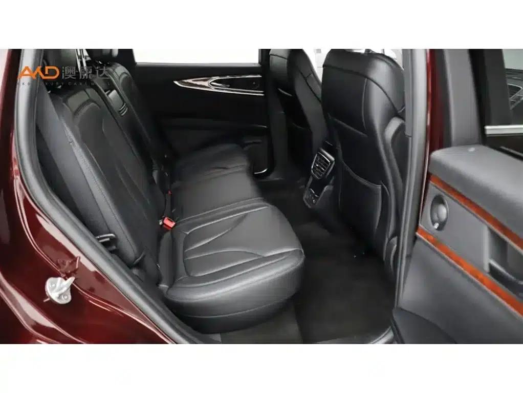 2019 Imported Navigator 2.0T 4WD Premium Edition (China VI Emission Standard) — миниатюра 8