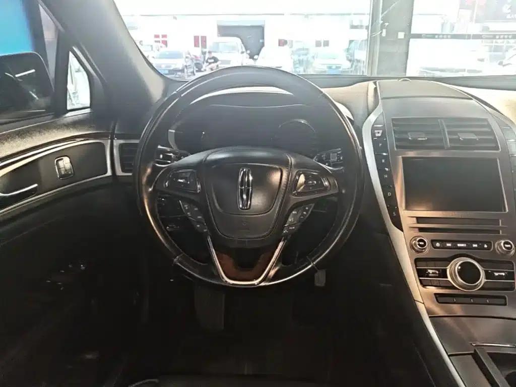 Lincoln MKZ 2018 2.0T Premium Edition — миниатюра 11
