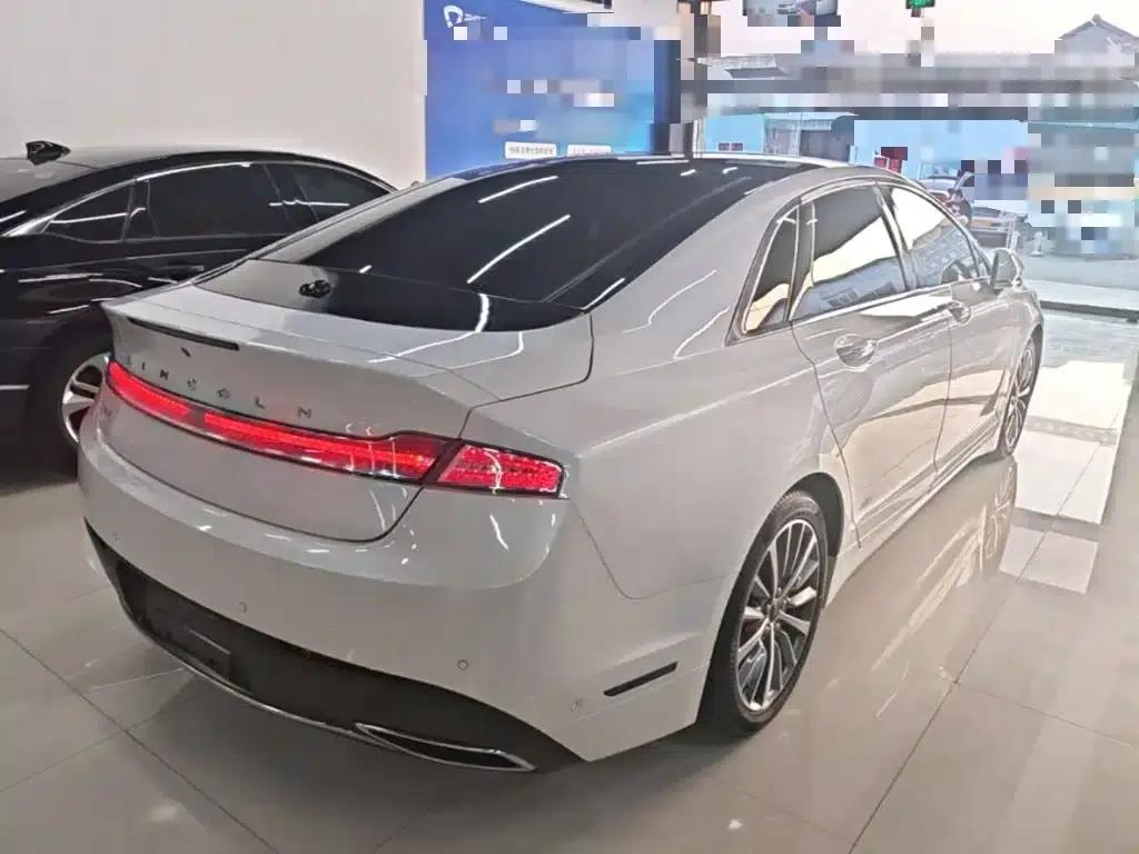 Lincoln MKZ 2018 2.0T Premium Edition — миниатюра 7