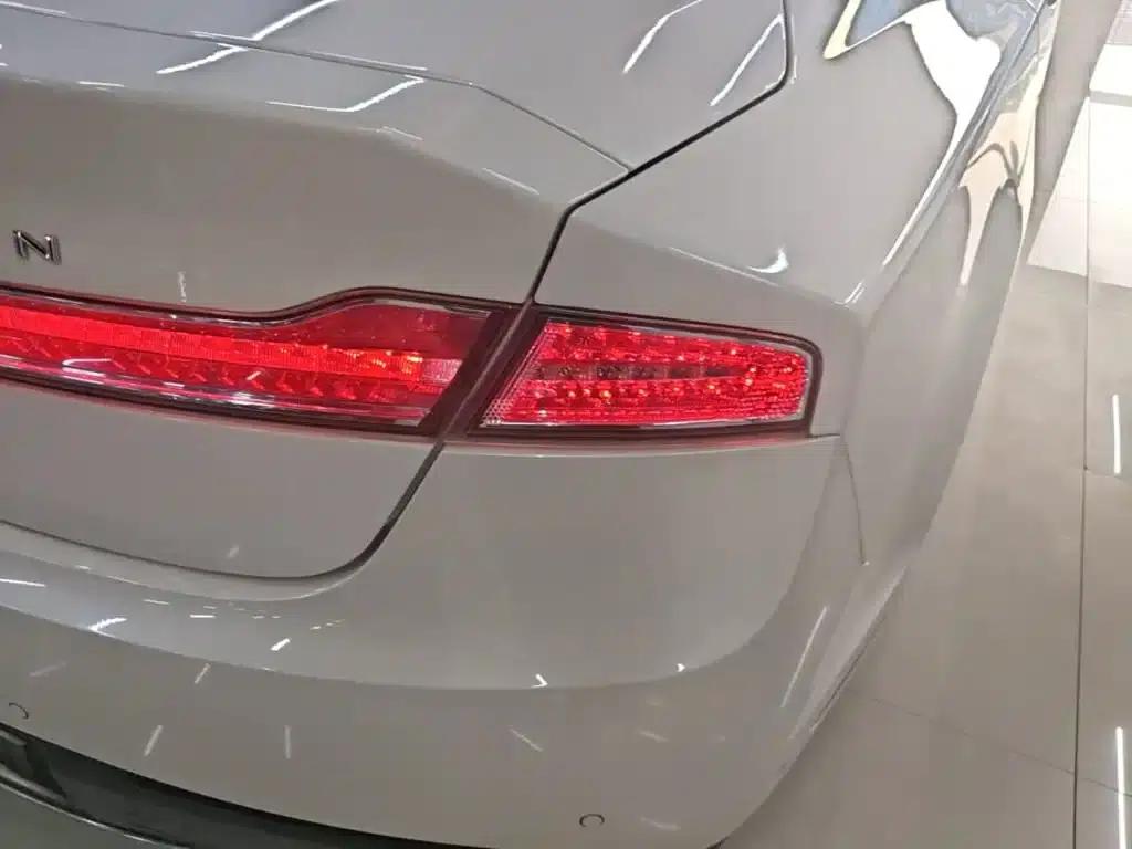 Lincoln MKZ 2018 2.0T Premium Edition — миниатюра 8