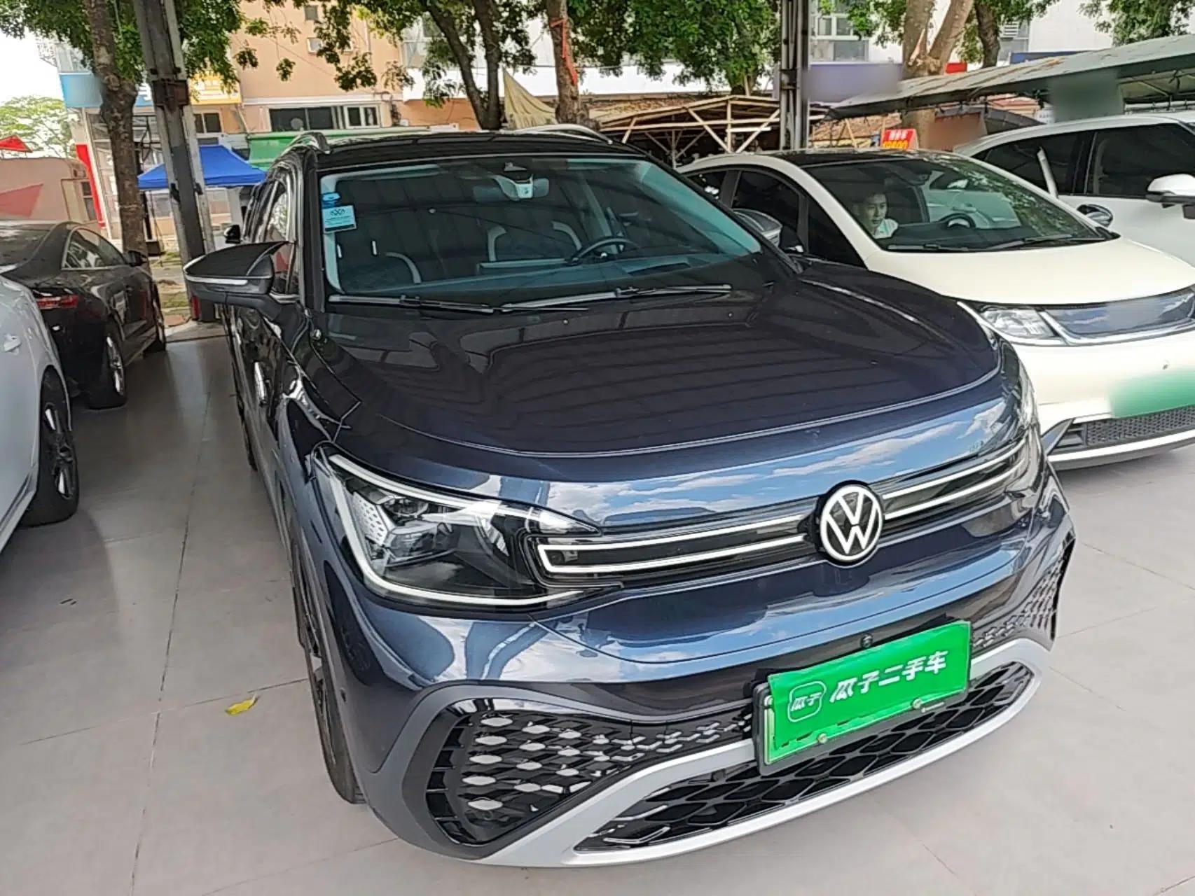 Volkswagen ID.6 CROZZ 2022 Long-Range PRO Edition — миниатюра 3