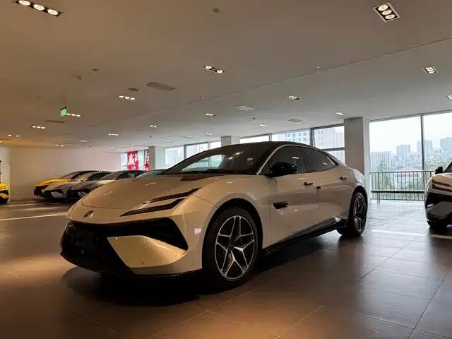 EMEYA 2025 600 Touring Edition