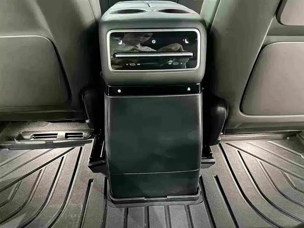 Li Auto L9 2023 Pro — миниатюра 22