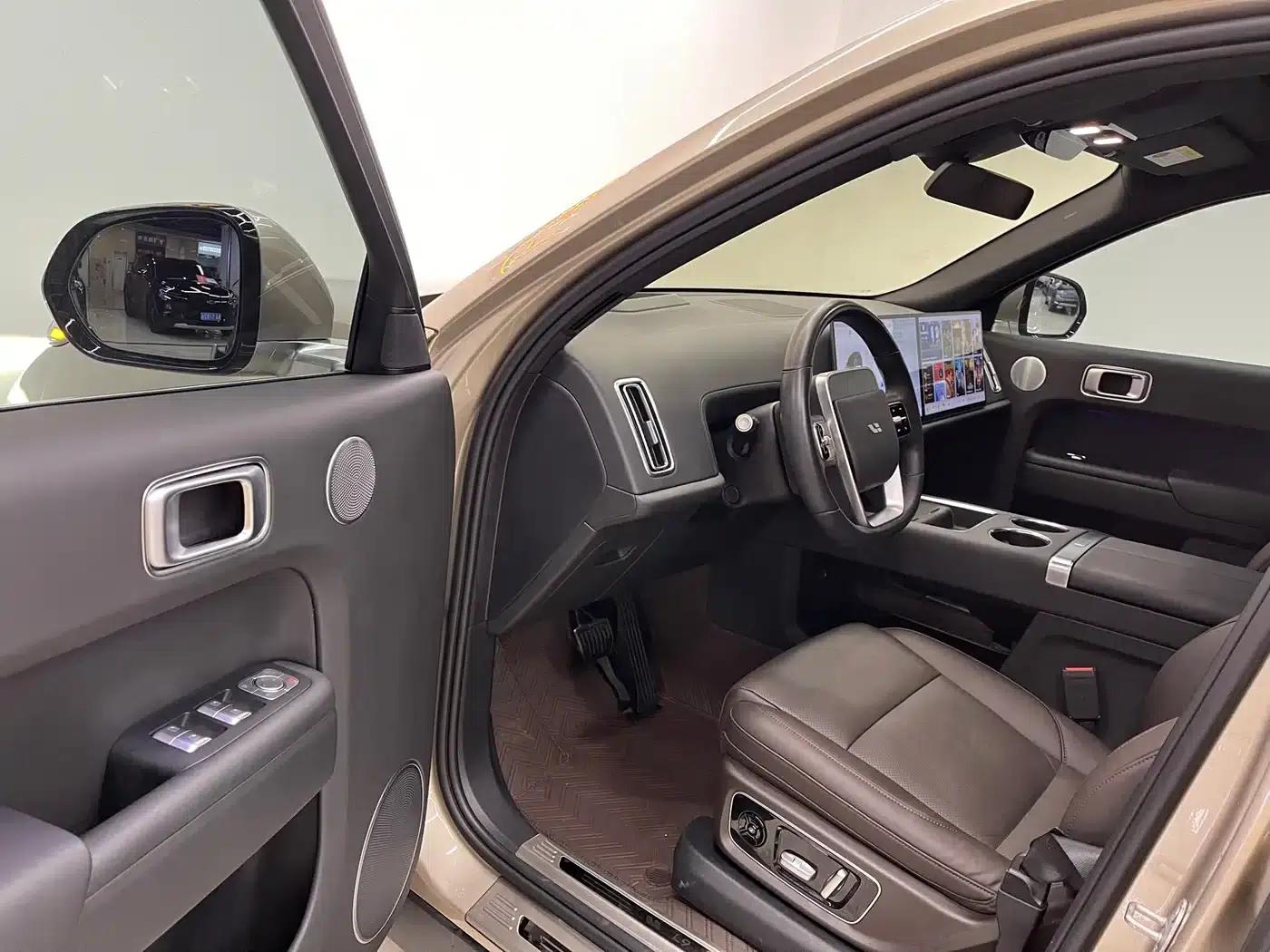 Li Auto L9 2022 Max — миниатюра 17