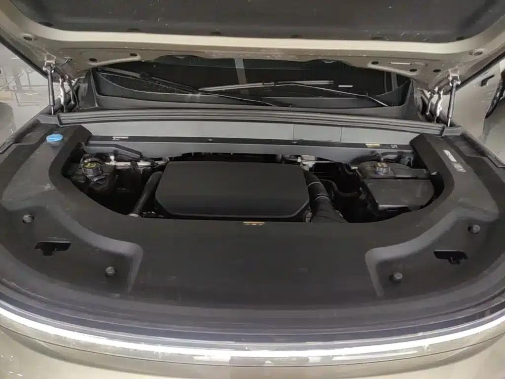 Li Auto L9 2022 Max — миниатюра 20