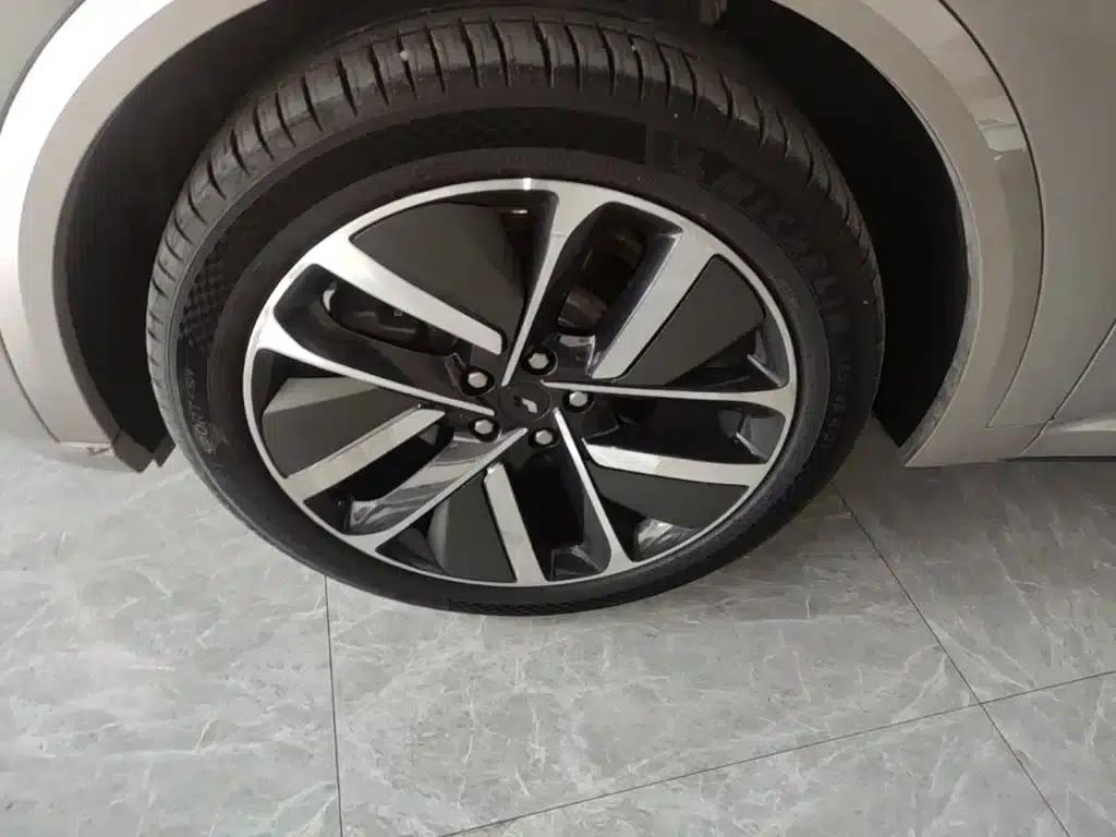Li Auto L9 2022 Max — миниатюра 23