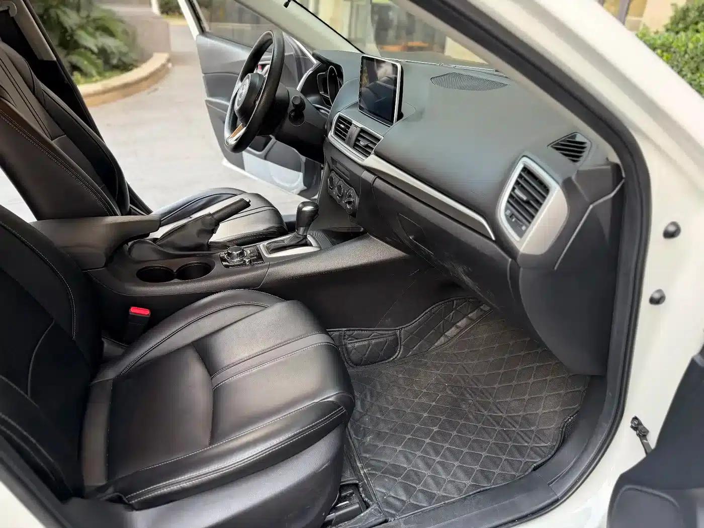 Mazda3 Axela 2019 Cloud Control Edition Sedan 1.5L Automatic Comfort Model (National V Emission Standard) — миниатюра 4