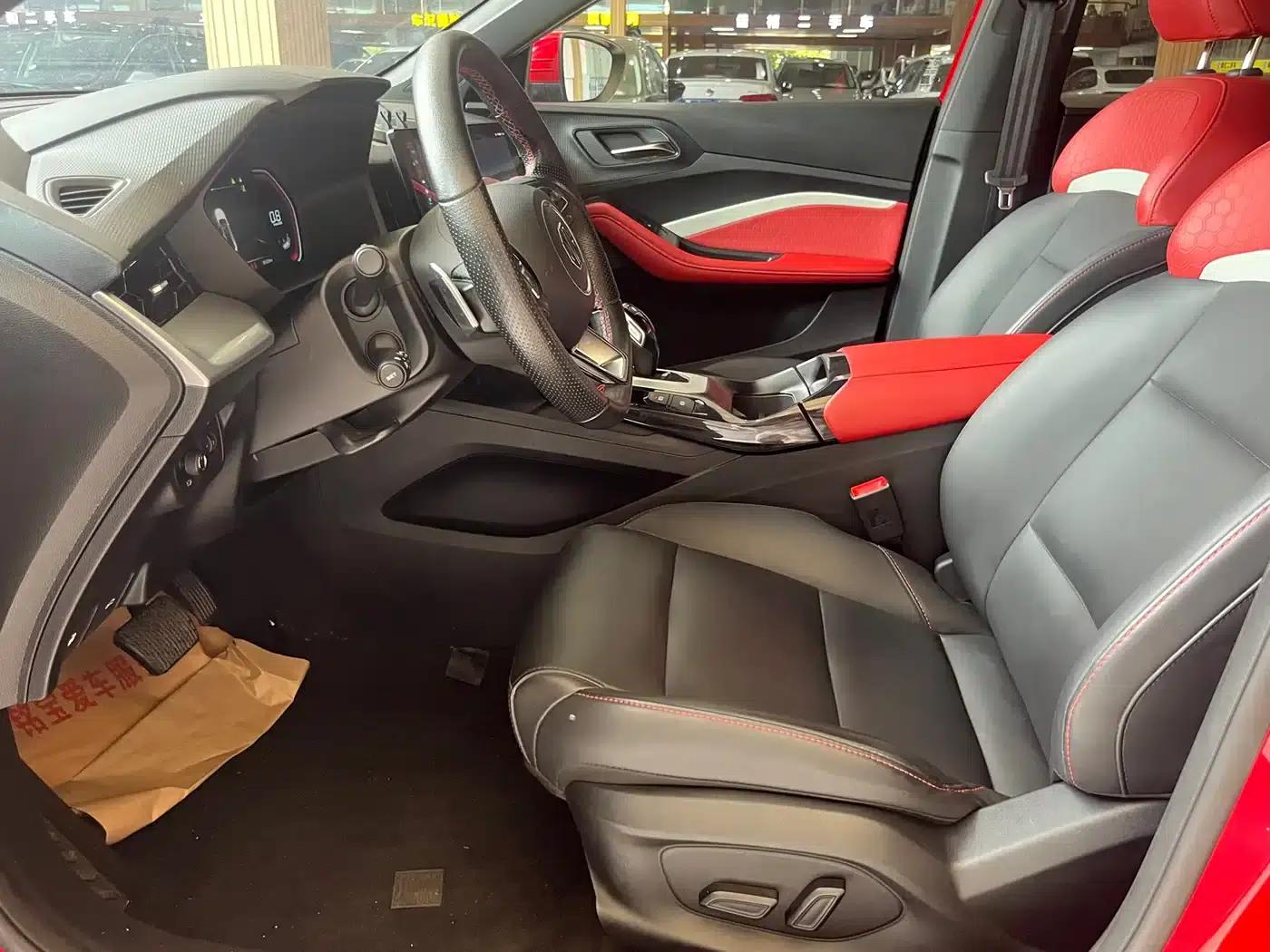 MG5 2021 Facelift 300TGI DCT Luxury Flagship Edition — миниатюра 4