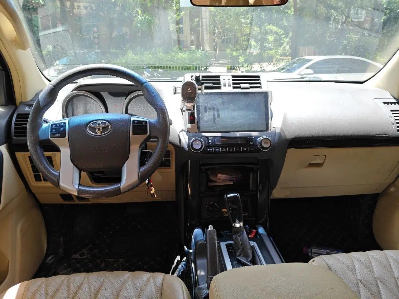 Toyota Prado 2014 2.7L Middle East Version Parallel Import — миниатюра 9