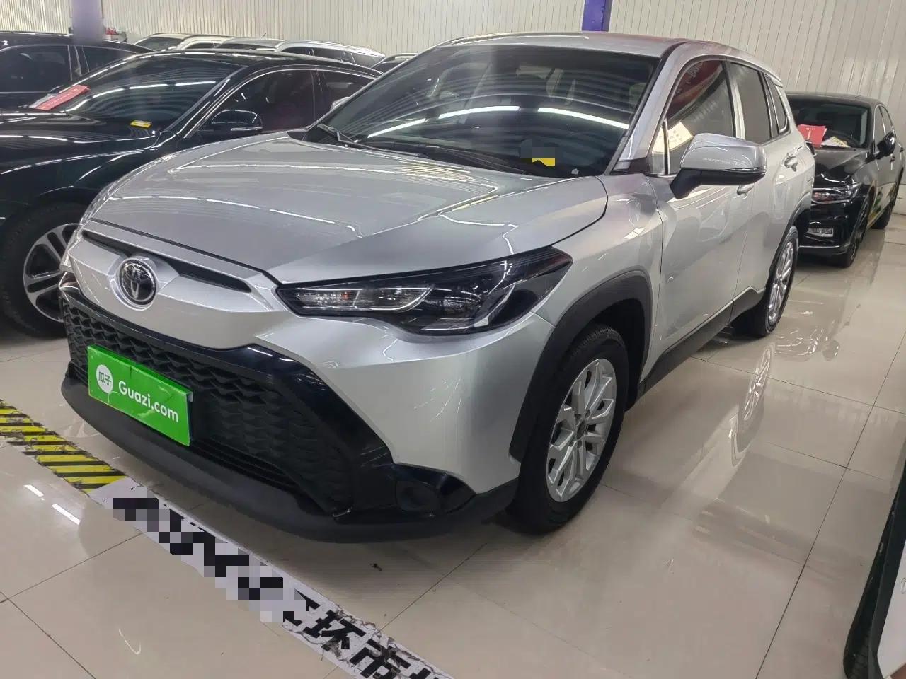 Toyota FRONTLANDER 2022 2.0L CVT Elite Edition — миниатюра 1