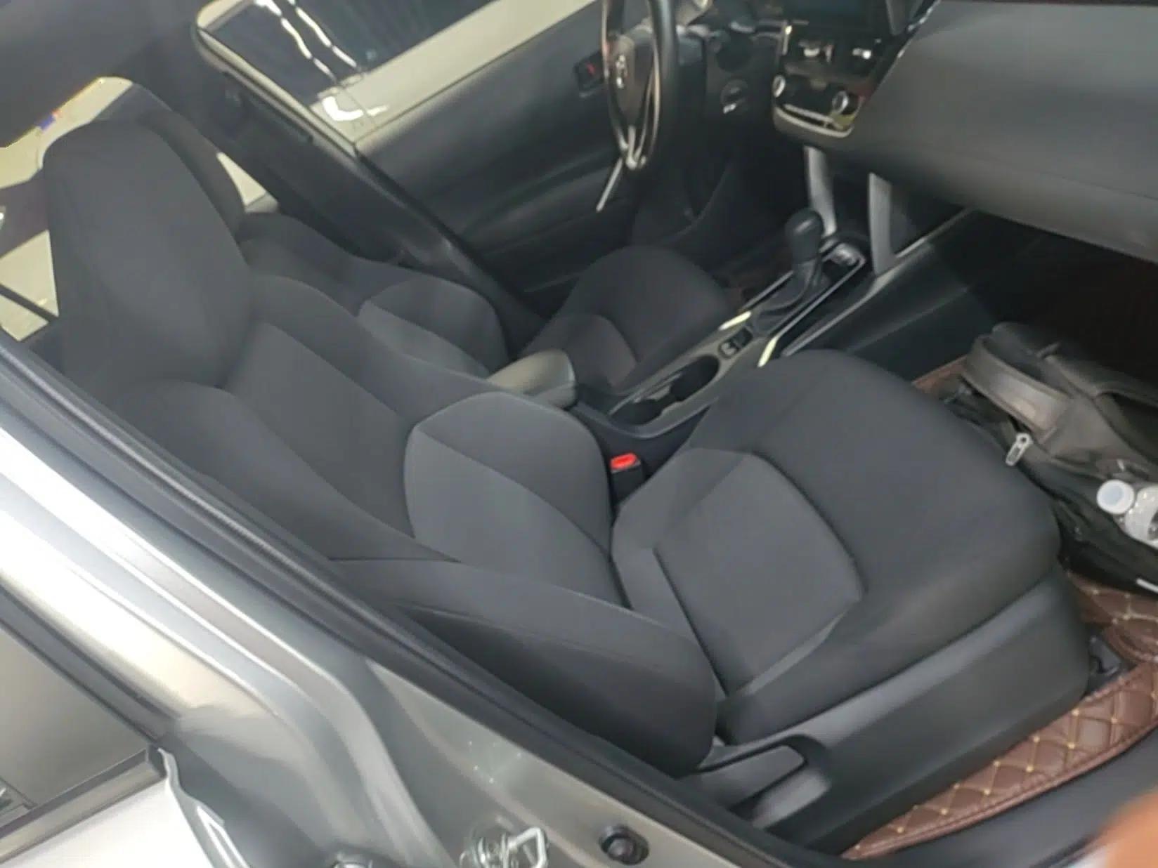 Toyota FRONTLANDER 2022 2.0L CVT Elite Edition — миниатюра 19