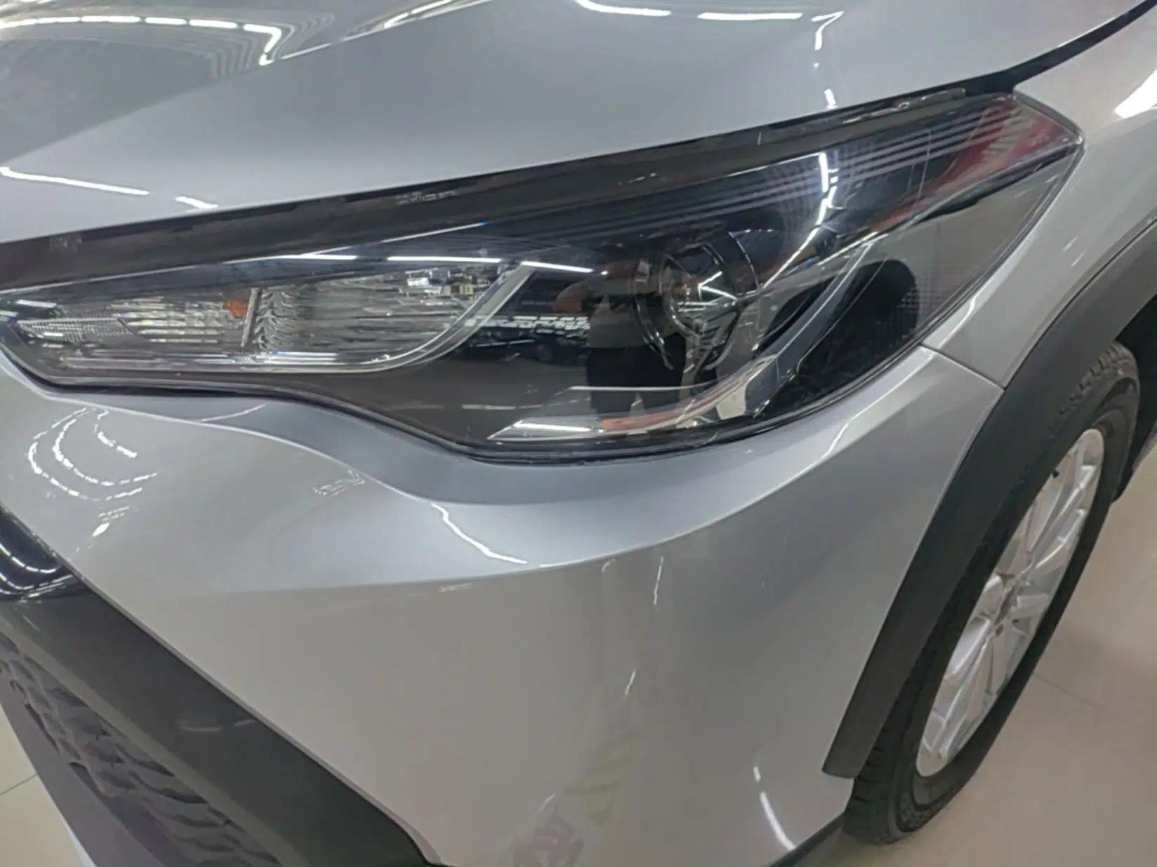 Toyota FRONTLANDER 2022 2.0L CVT Elite Edition — миниатюра 8